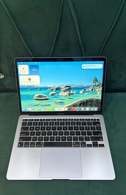 MacBook Pro 2020 13” Apple M1 Chip  16gb ram 1TB ssd 