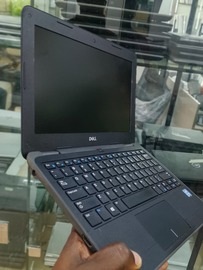 Dell Latitude 3190 laptop (mini)