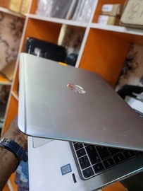 HP EliteBook 1040 G5 Laptop 